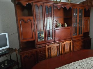 Mueble de salón aparador madera y cristal