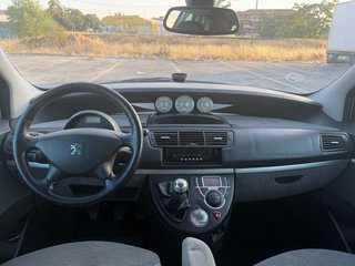 Peugeot 807 2011