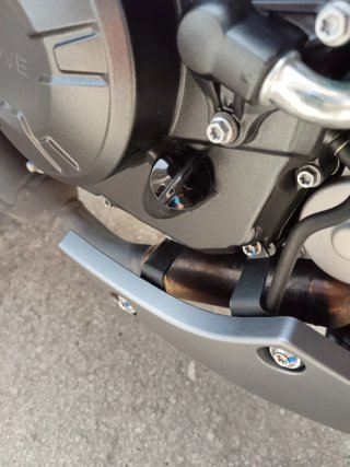 Kove NK Moto Naked Gris y Naranja