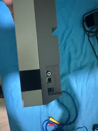 Nintendo NES Pal con 3 mandos cable de tv y fuente