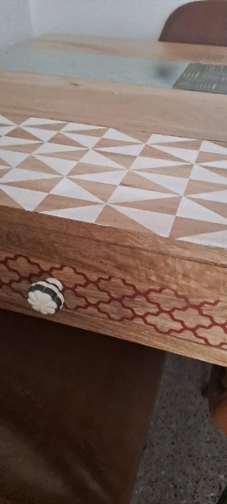 Mesa de diseño y 6 sillas