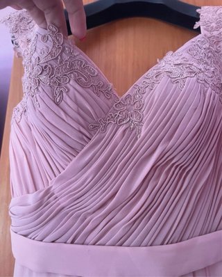Abito lungo elegante da cerimonia rosa