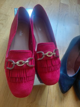 Lote 2 pares zapatos talla 36.