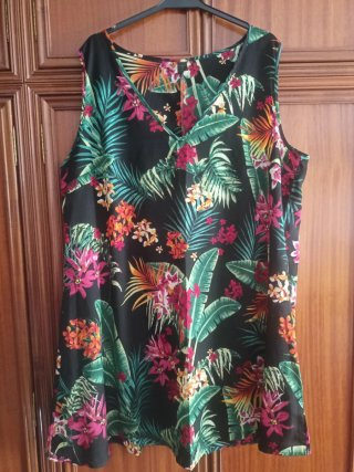 Vestido estampado tropical