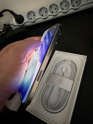 iPhone 16 Pro Natural Titanium 128GB com Oferta