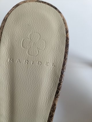 Sandalias Maridel Mules Y2K Oro Serpiente