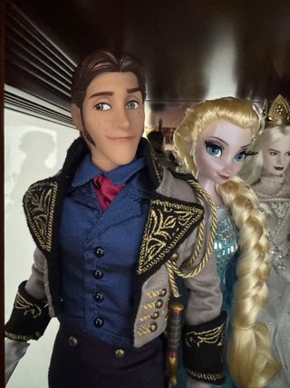 Elsa y Hans Edición Limitada Disney