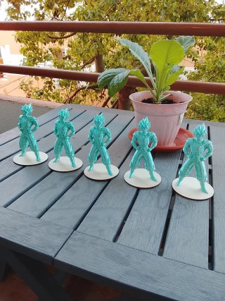 Figura Goku Impresa 3D