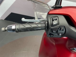 Honda SH 350 ABS/TCS Rojo