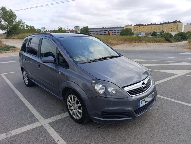 Opel Zafira 2007 - foto 1