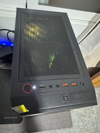 PC Gaming RTX 4060 Ryzen 5 5500 16GB RAM