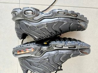 Nike TN Air Max Plus Triple Black Talla 42