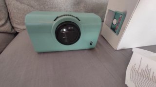 Proyector Smartphone Verde y Blanco