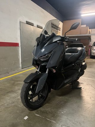 Yamaha XMAX 300 Tech MAX Gris