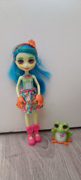Muñeca Echantimal Rana