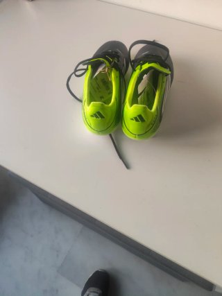 Botas de fútbol Adidas Talla 34