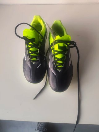 Botas de fútbol Adidas Talla 34