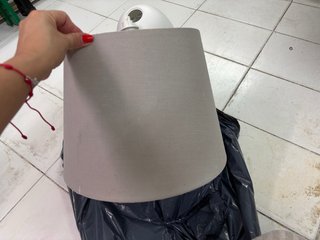 Lámpara de techo Ikea gris tela