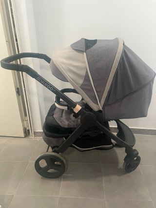 Carro de bebé Chicco gris y blanco