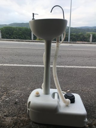 Lavabo portátil e inodoro portatil