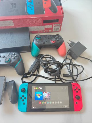 Nintendo Switch + 2 juegos