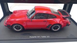 AA77982U Autoart Porsche 911 3.3 Turbo 1/18, conf