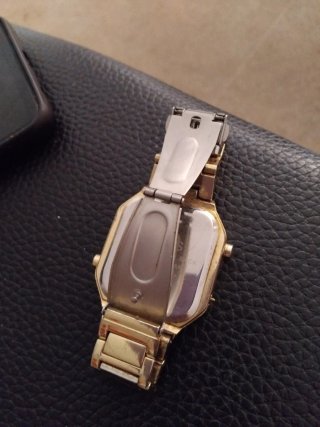Reloj Tous Dorado le falta sos botón citos alado