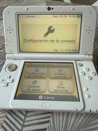 Nintendo 3DS XL Blanca ips + Cargador + Juegos