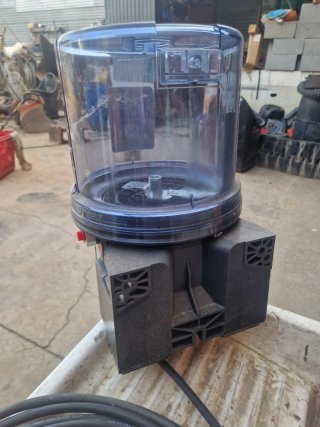 Bomba de engrase automático