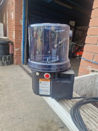 Bomba de engrase automático