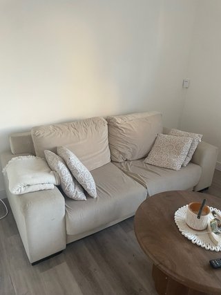 Sofá beige 3 plazas tela robusto, elegante