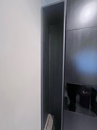 Armario modular Ikea con puertas de cristal