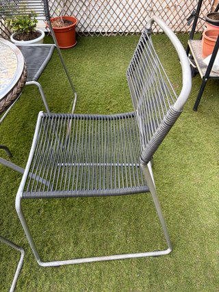Mesa cristal redonda + 3 sillas metal