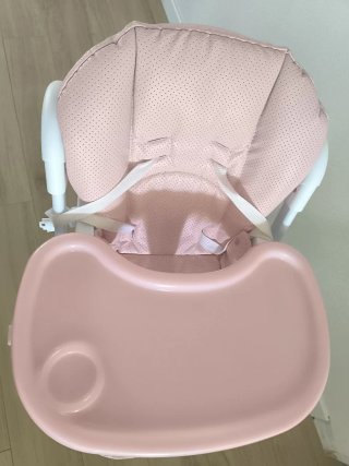 Trona bebé rosa y blanca