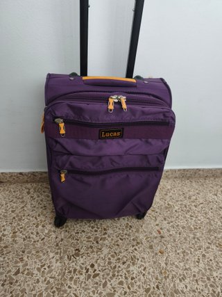 Maletas de viaje rojas