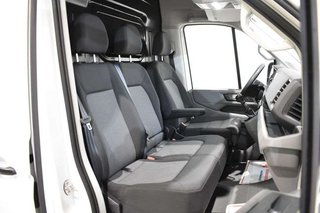 Volkswagen Crafter FURGÓN 30 L3H2 2.0 TDI 140 CV FWD