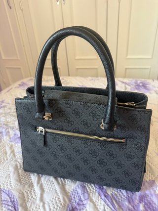 Bolso Guess Negro y Gris