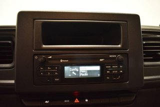 Renault Master VOLQUETE CAJA ABIERTA 3.5T L2 2.3 DCI 135 CV BASCULANTE HIDRÁULICO