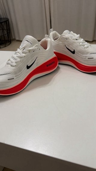 Nike Vomero Plus ZoomX
