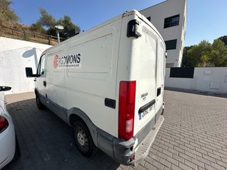 Furgoneta en alquiler 50 € al dia sin conductor