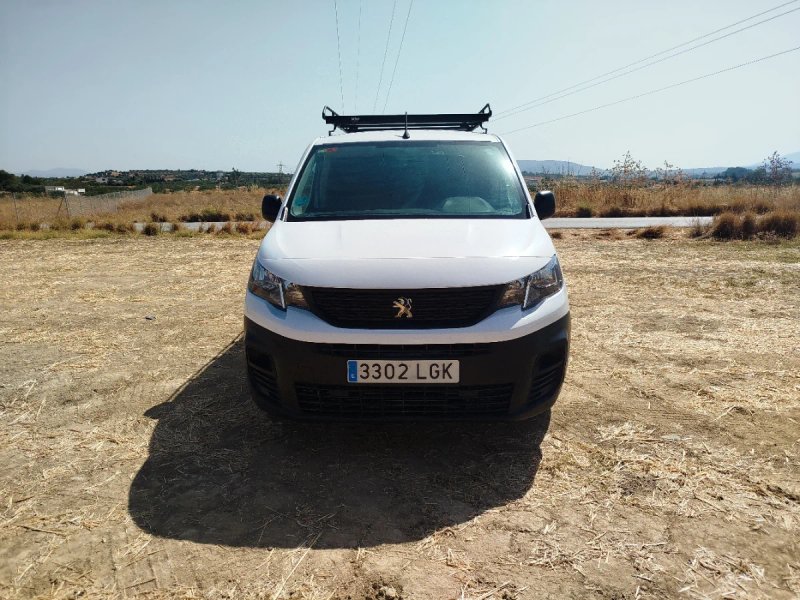 Peugeot Partner  113.000 km tomo vehículo menor va - foto 1