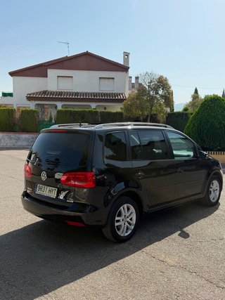 Volkswagen Touran 2015