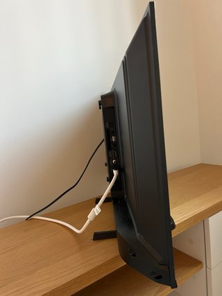 Televisión PEAQ Negra 32”