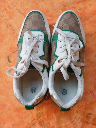 Sneakers donna bianche e verdi tg 39 (VESTONO 38)