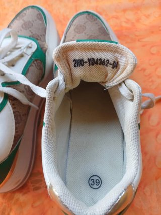 Sneakers donna bianche e verdi tg 39 (VESTONO 38)