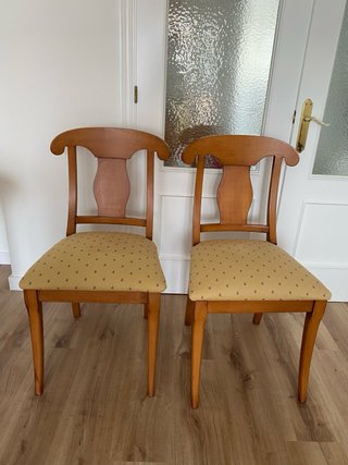 Conjunto mesa redonda y 4 sillas comedor