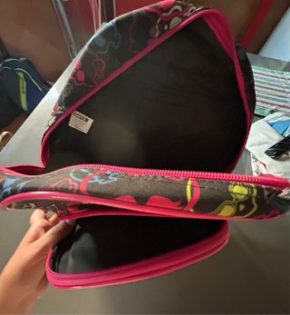 Mochila Monsters