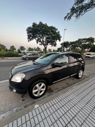 Nissan Qashqai+2 2010