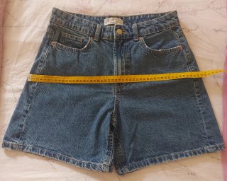 Pantaloncini jeans donna Primark taglia S.