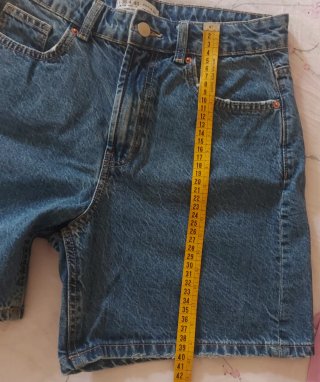 Pantaloncini jeans donna Primark taglia S.